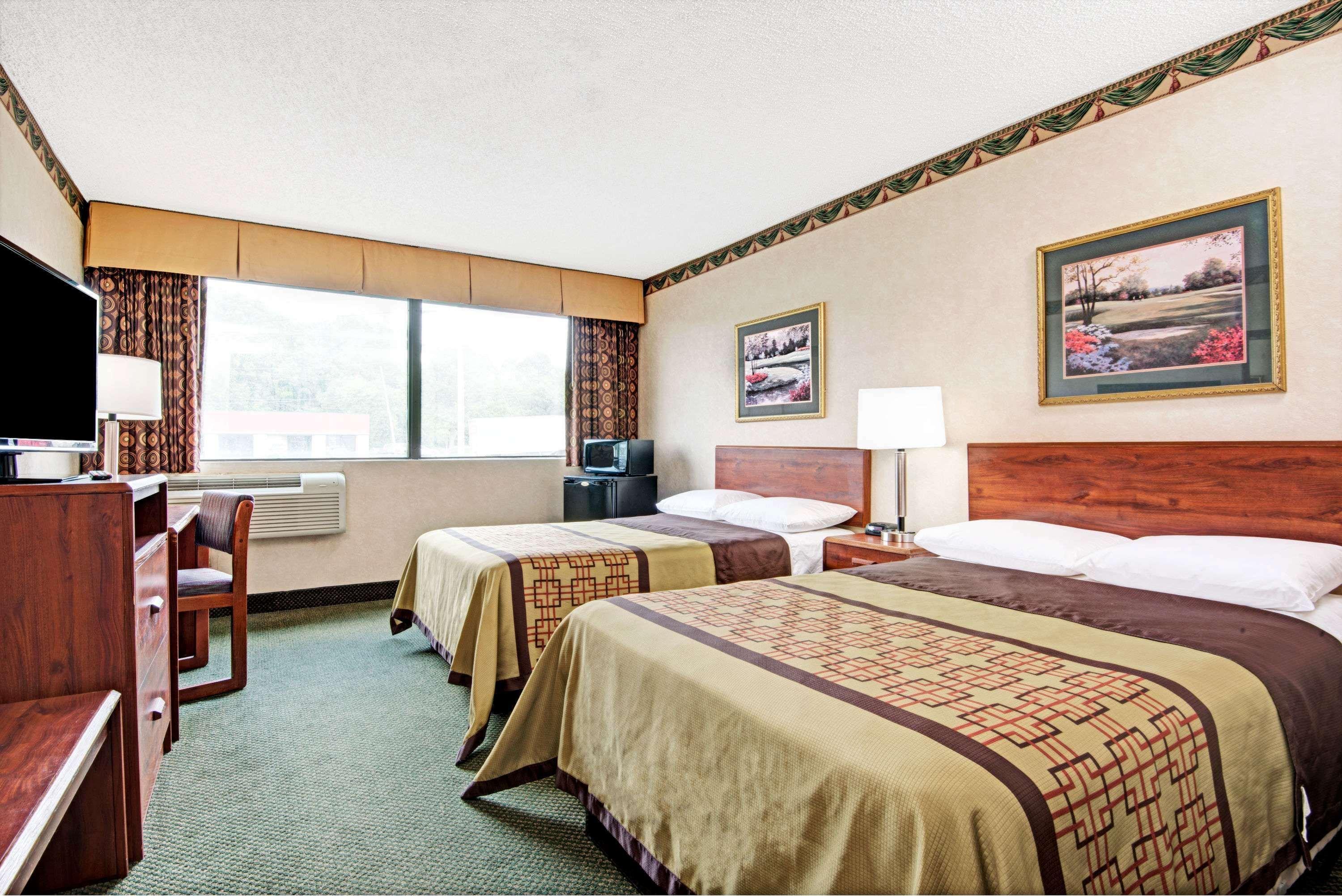 Отель Super 8 By Wyndham Raleigh North East Экстерьер фото