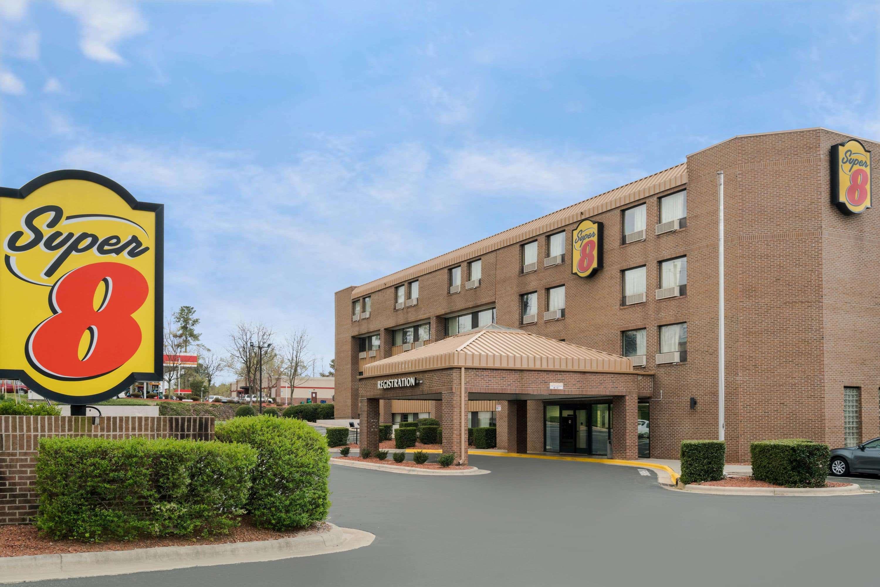 Отель Super 8 By Wyndham Raleigh North East Экстерьер фото