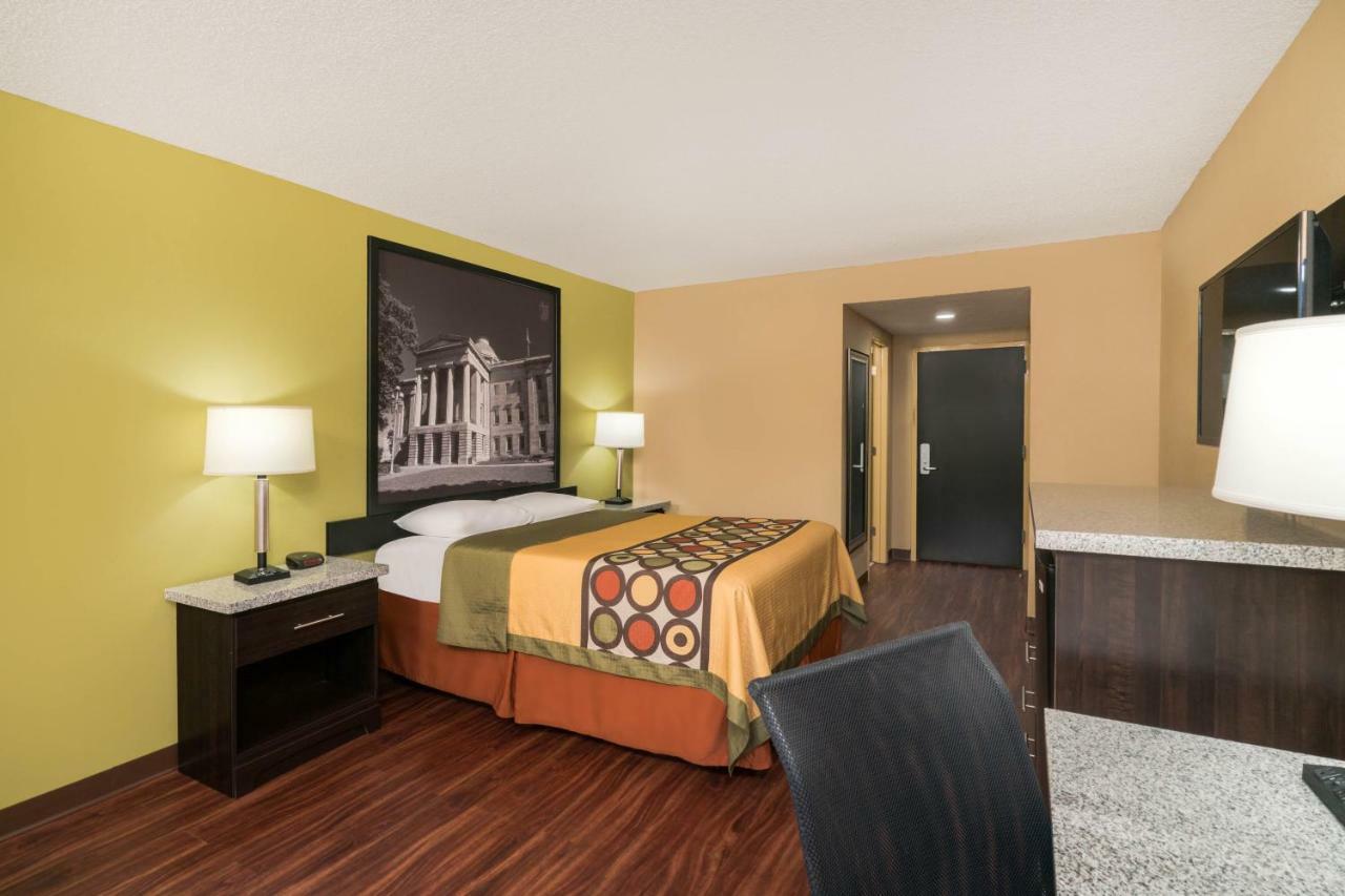 Отель Super 8 By Wyndham Raleigh North East Экстерьер фото